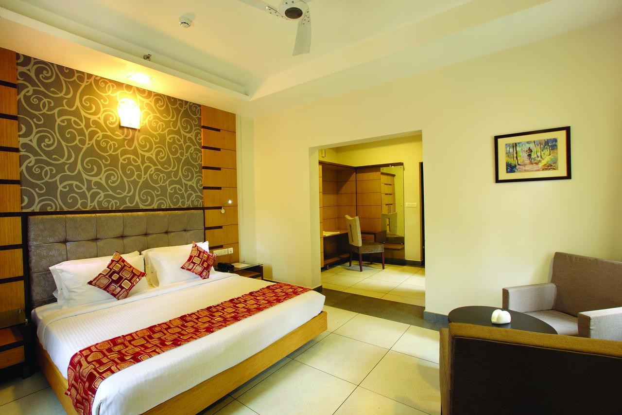 Hotel Aswathy Kodungallūr Εξωτερικό φωτογραφία